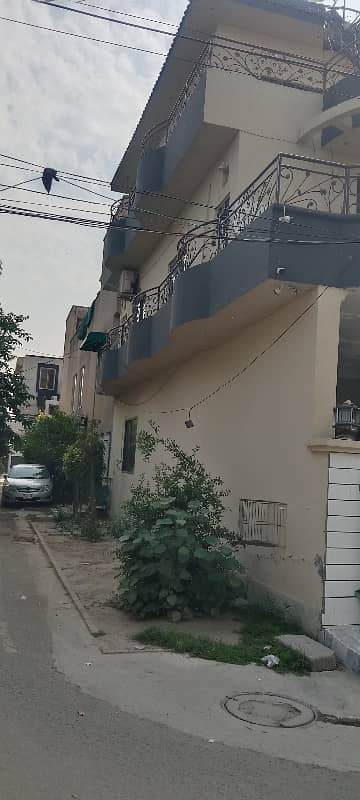 5 Marla Triple Storey Corner House For Sale 8