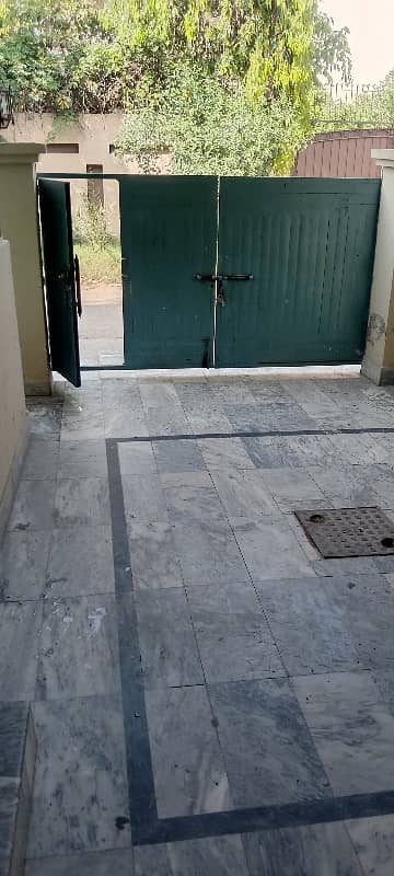 5 Marla Triple Storey Corner House For Sale 11