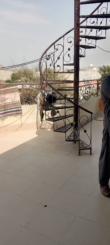 5 Marla Triple Storey Corner House For Sale 13