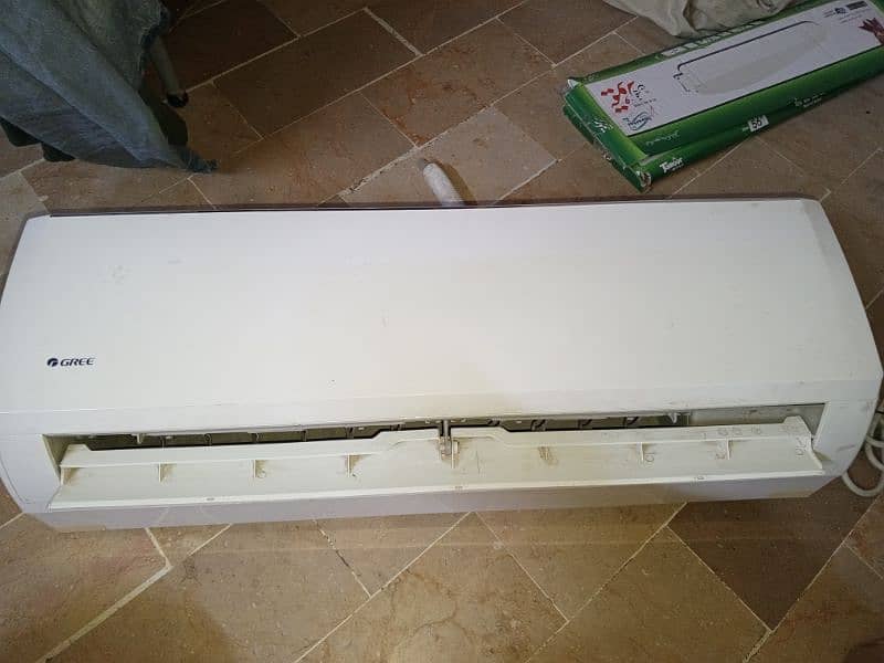 1 Ton Non-Inverter AC 0