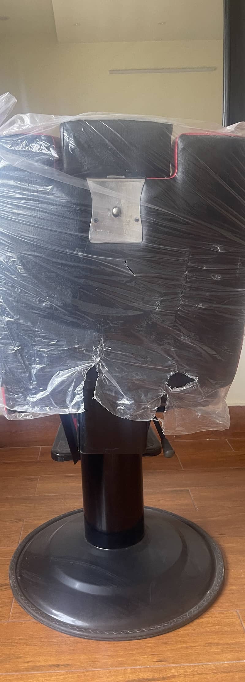 Salon/Parlour Chair for Sale - Brand New 3