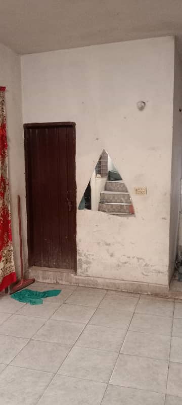 2 Marla And 90 Sqr Ft Triple Story Commercial Plaza For Sale. 3