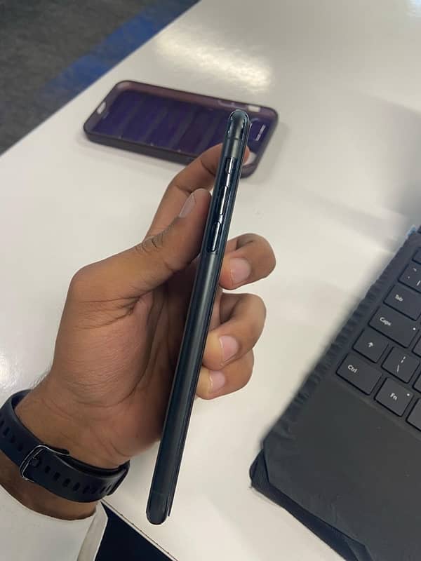 Iphone 11 pro Max 3