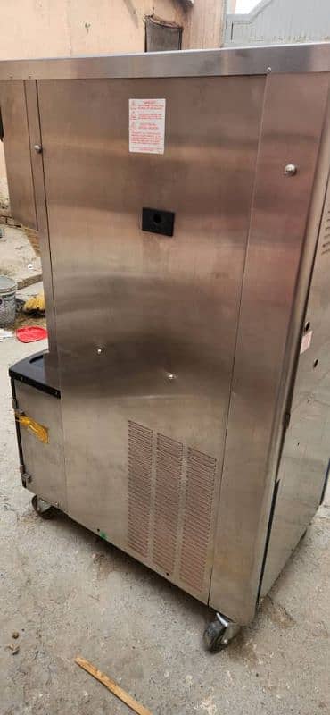 Taylor C606 Heat Treatment Combination Shake & Soft Serve Freezer 4