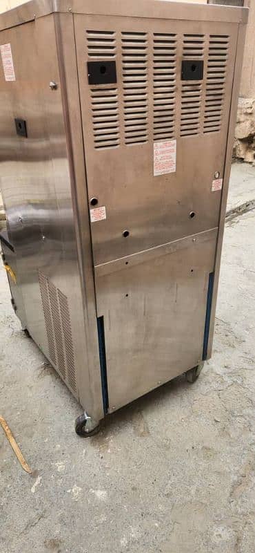 Taylor C606 Heat Treatment Combination Shake & Soft Serve Freezer 8