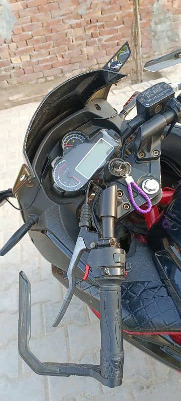 Valentino 400cc 3