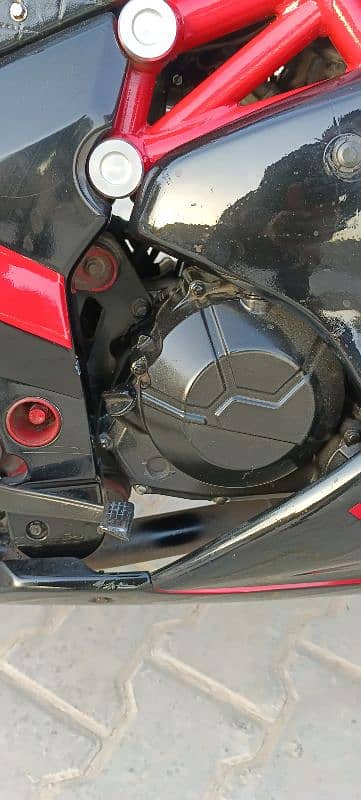 Valentino 400cc 10