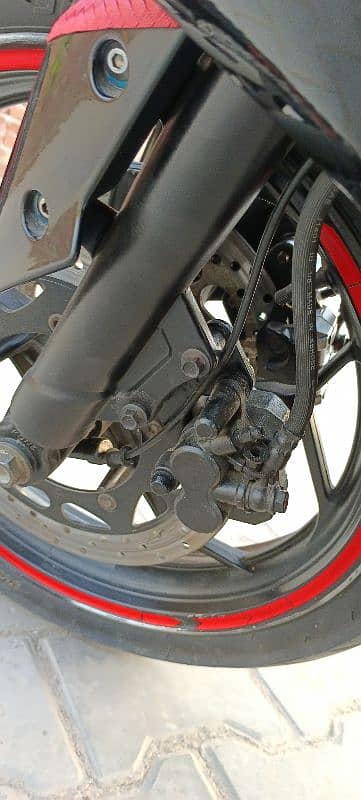 Valentino 400cc 13