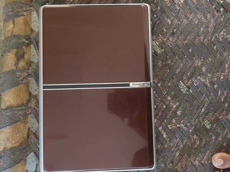17 Inch Display Laptop For Sale Very Beautiful Laptop 12