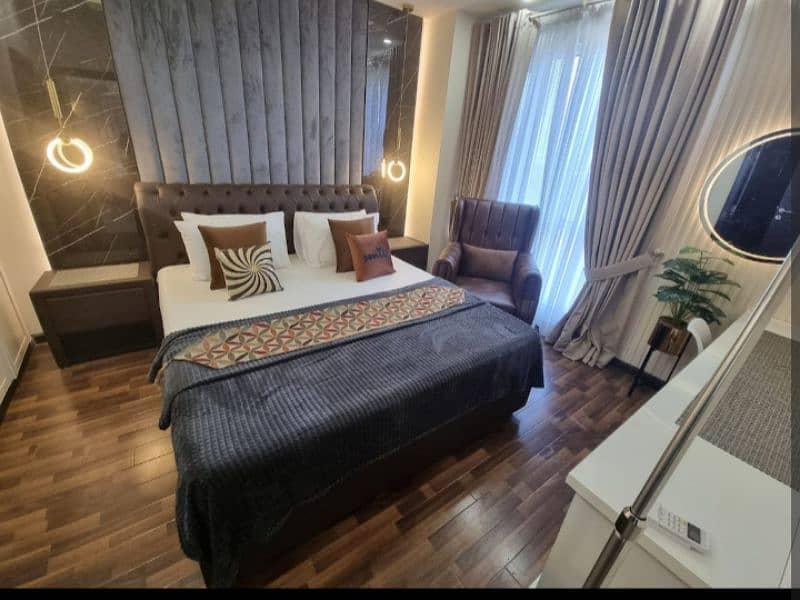 LUXURIOUS 1BHK in downtown city 5