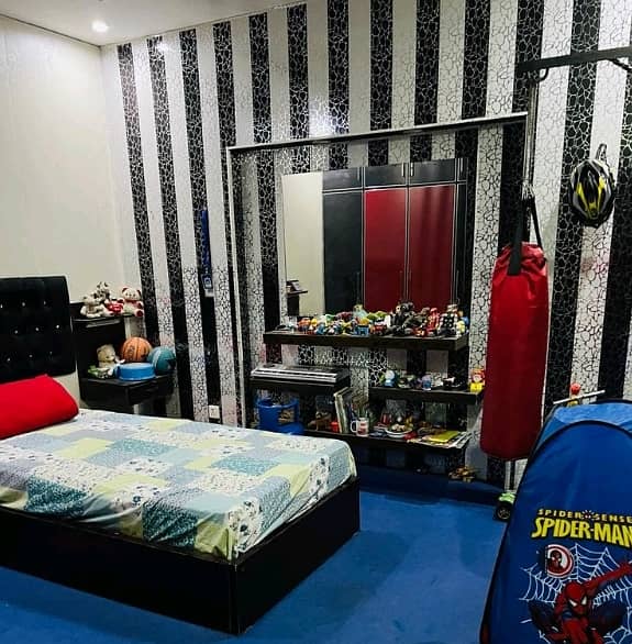 Get Your Hands On House In Iqbal Park Best Area 10