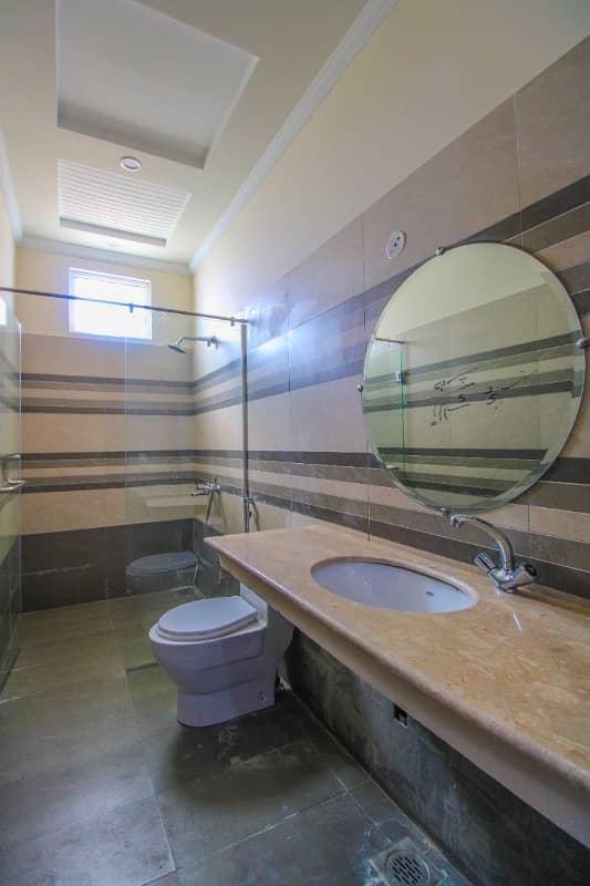 House Of 4 Marla In Sadaat Town Is Available 11