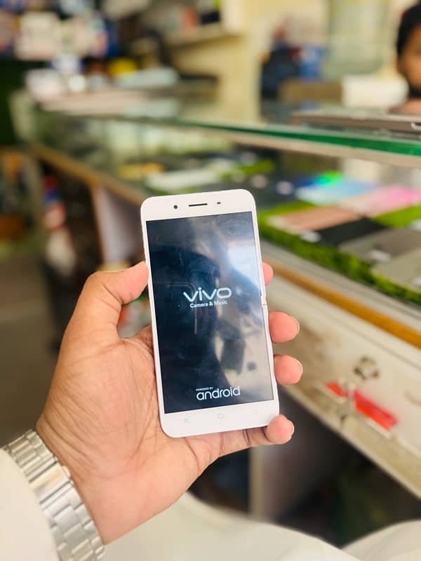 Vivo y66 (4/64) condition 10/10  pta approved 2