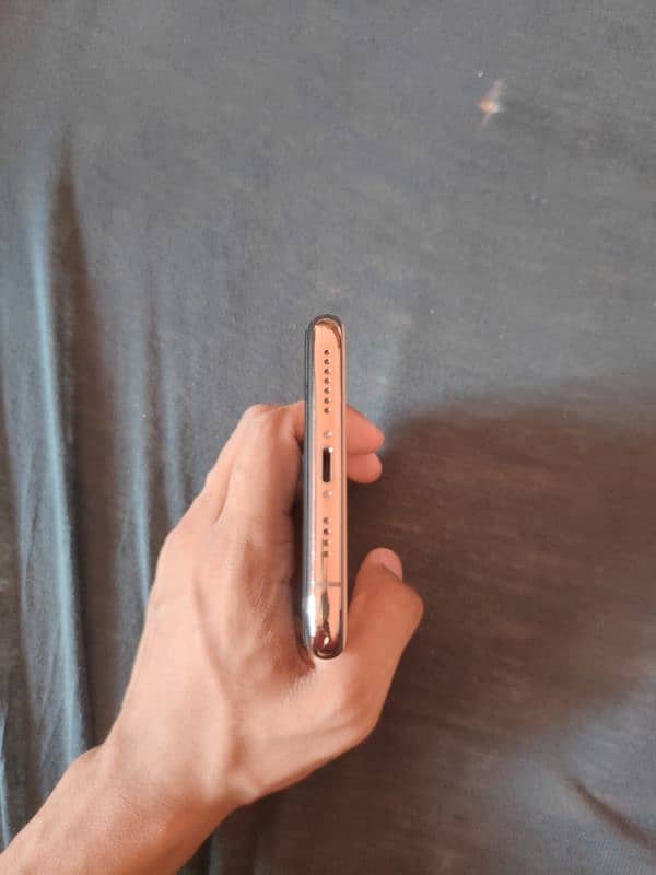 iphone 11 pro max pta approved 64gb 4