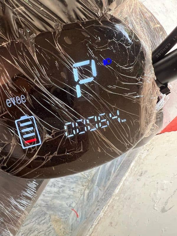 evee 3 wheel electric scooty 2025 4