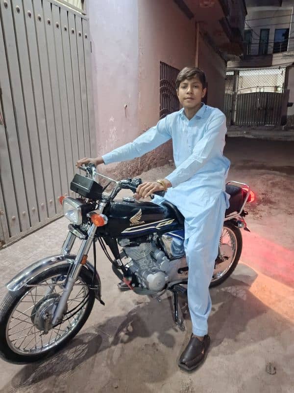 honda 125 2024 Special edition 3