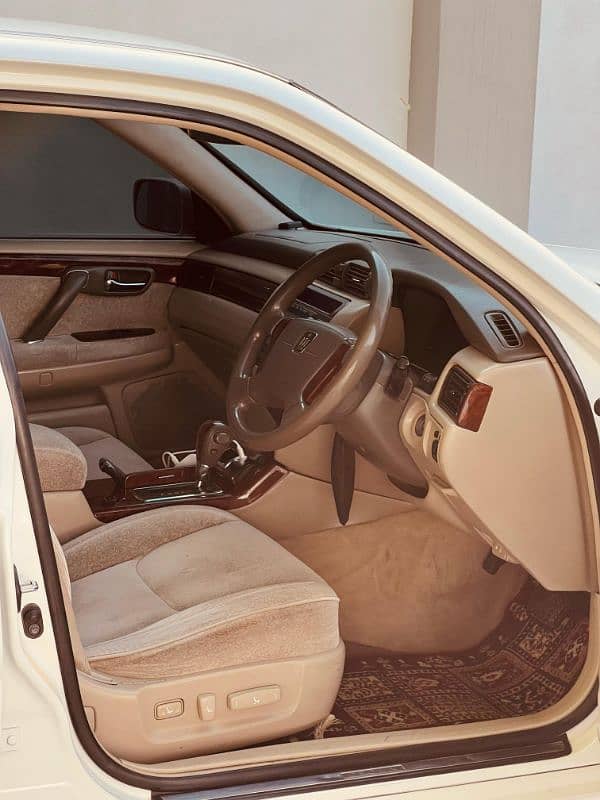 Toyota Crown 2002 9