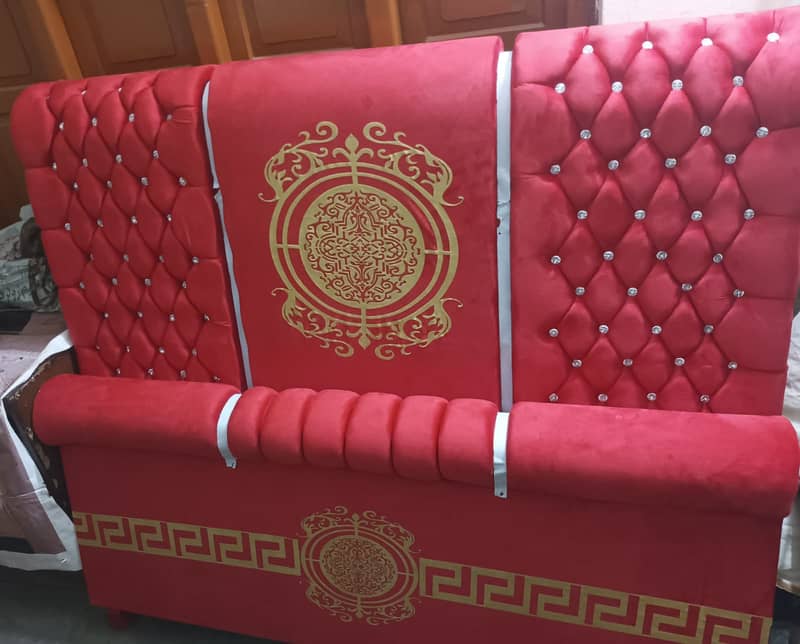 bed / wooden bed / bed set / dreesing table / furniture 5
