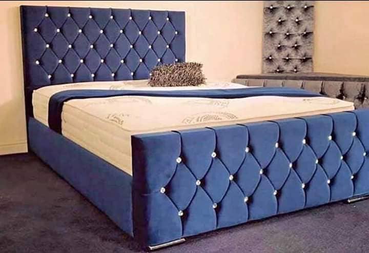 bed / wooden bed / bed set / dreesing table / furniture 18