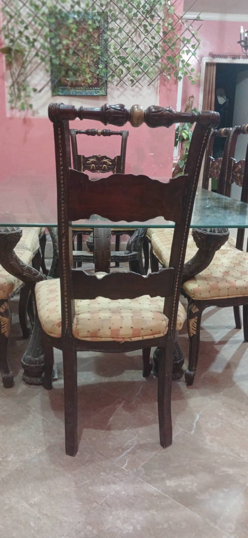 8 chairs and 1 dinning table 2
