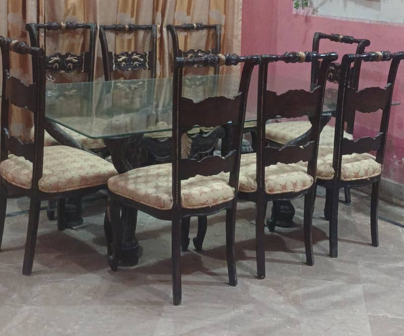 8 chairs and 1 dinning table 4