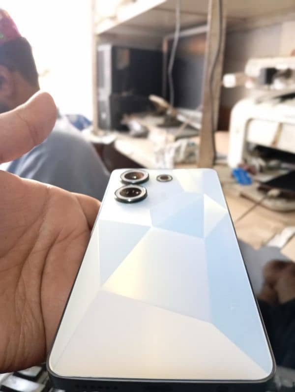 Tecno Cammon 20 1