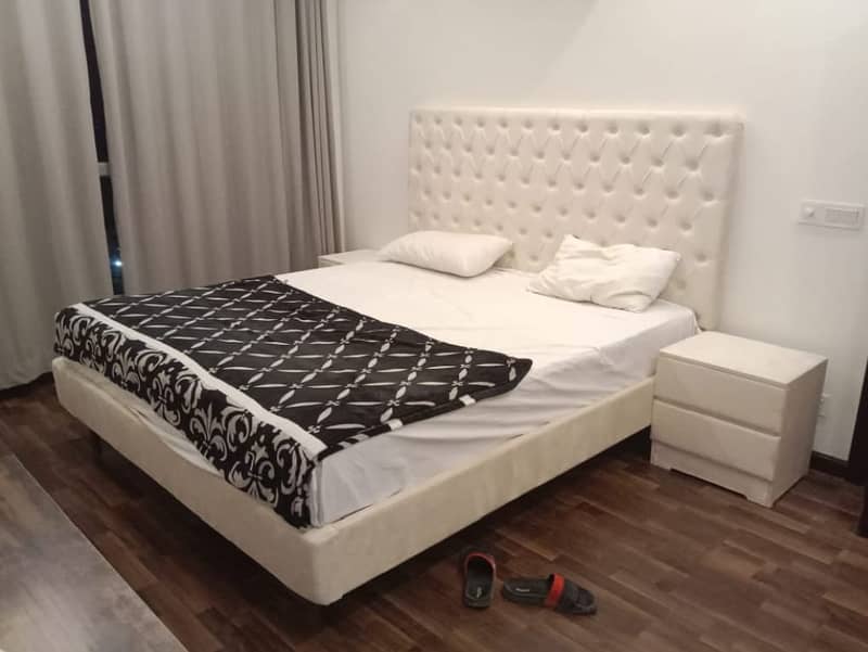 bed / wooden bed / bed set / dreesing table / furniture 7