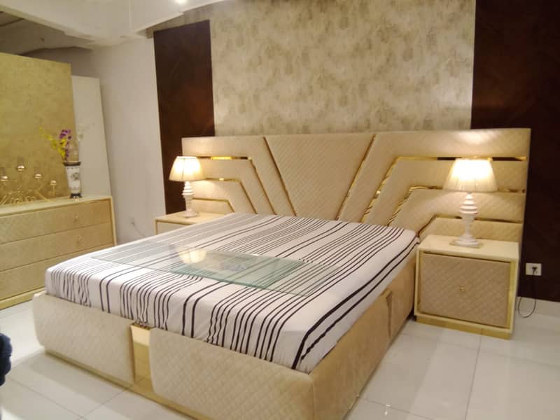 bed / wooden bed / bed set / dreesing table / furniture 14