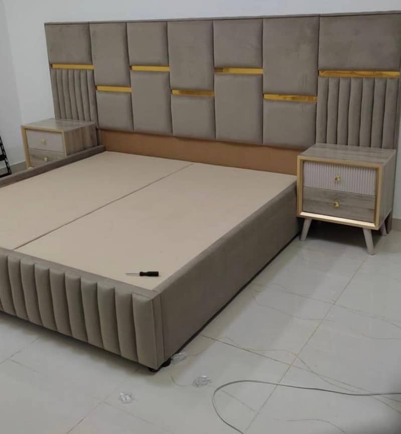 bed / wooden bed / bed set / dreesing table / furniture 16
