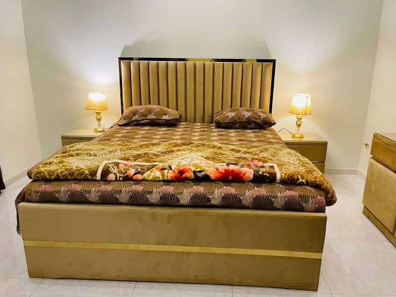 bed / wooden bed / bed set / dreesing table / furniture 17