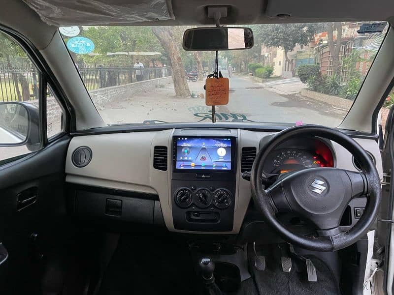 Suzuki Wagon R 2018 6
