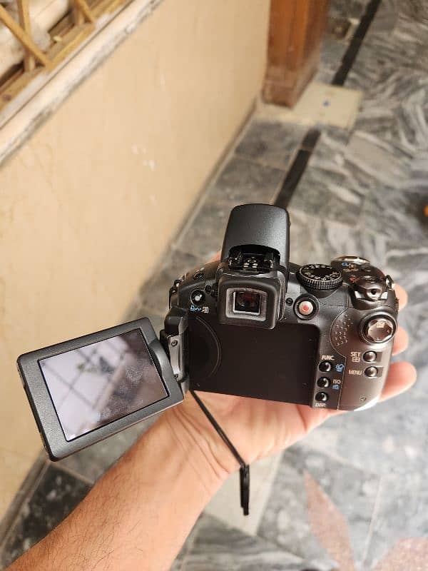 canon powershot S5 IS handycam 0