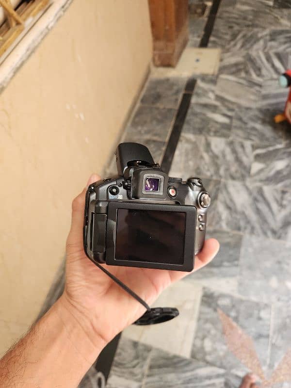 canon powershot S5 IS handycam 4