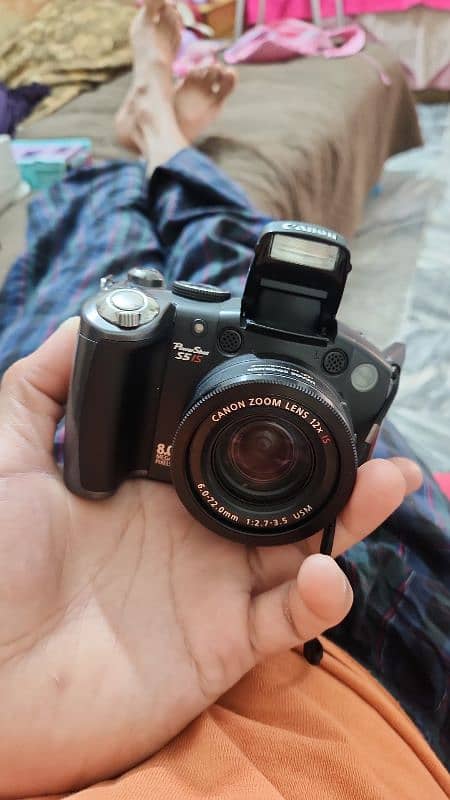 canon powershot S5 IS handycam 6