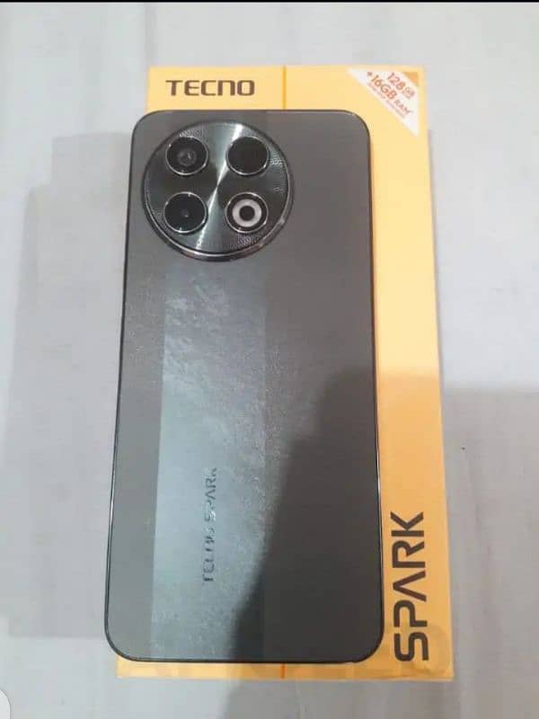 TECNO SPARK 30 PRO 0