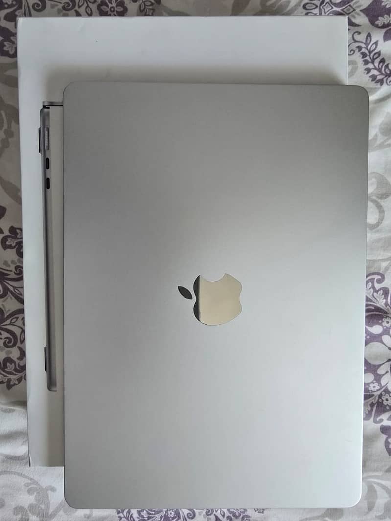 Macbook Air M2 2