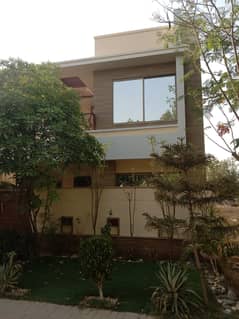 Precinct 1 272aq. y fully furnished upper Portion available for rent 03135549217