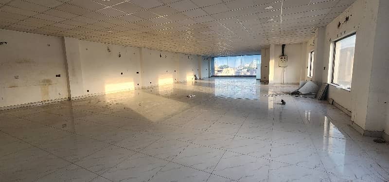 1 Kanal 3rd Floor Available For Rent 1