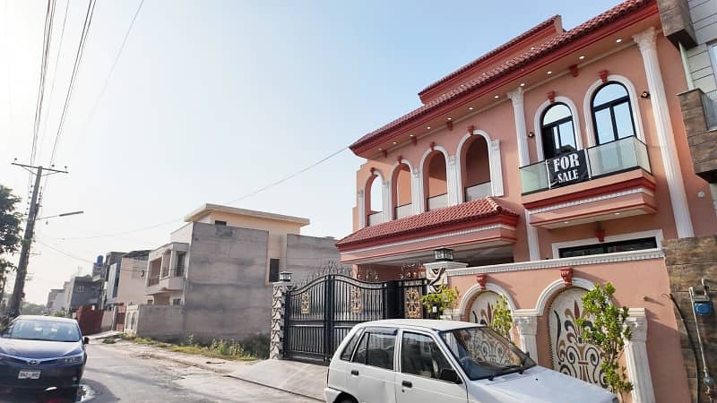A Perfect Prime Location House Awaits You In Bankers Housing Society - Block B Lahore 1