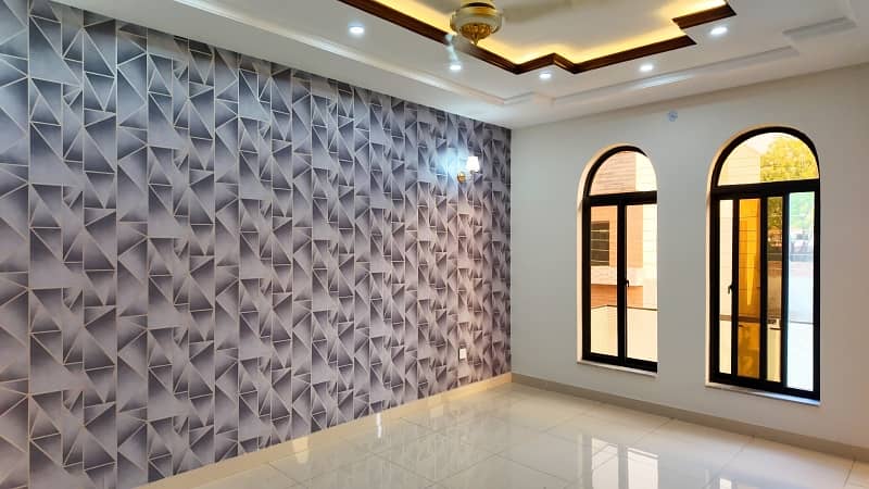 A Perfect Prime Location House Awaits You In Bankers Housing Society - Block B Lahore 23