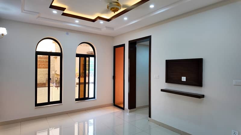 A Perfect Prime Location House Awaits You In Bankers Housing Society - Block B Lahore 24