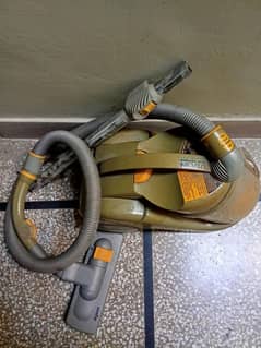 Imported Dyson vacuum cleaner -Dual cyclone technology