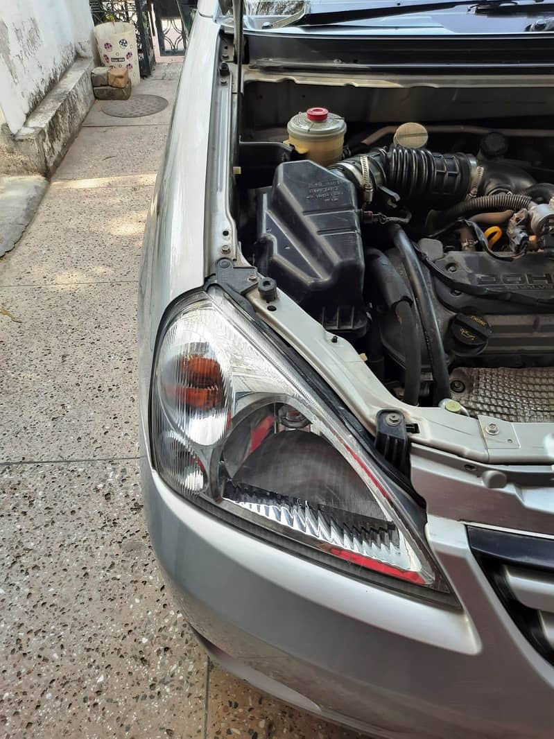 Suzuki Liana 2006 5