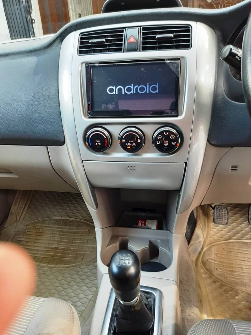 Suzuki Liana 2006 10