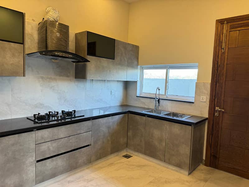 10 Marla Most Luxury Near to Commercial Bungalow for Sale 5