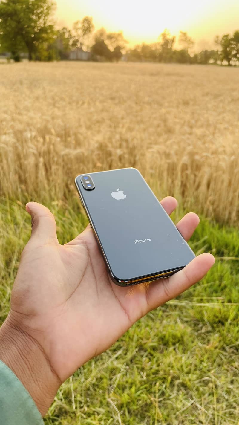 iPhone x battery health 100 hai 10 by 10 condition hai Storage 64 0