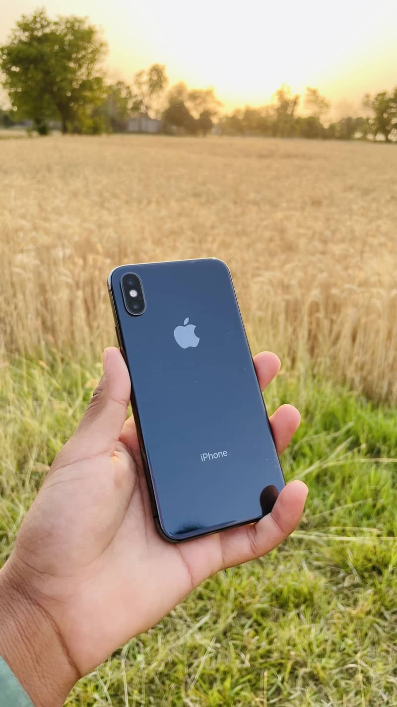 iPhone x battery health 100 hai 10 by 10 condition hai Storage 64 1