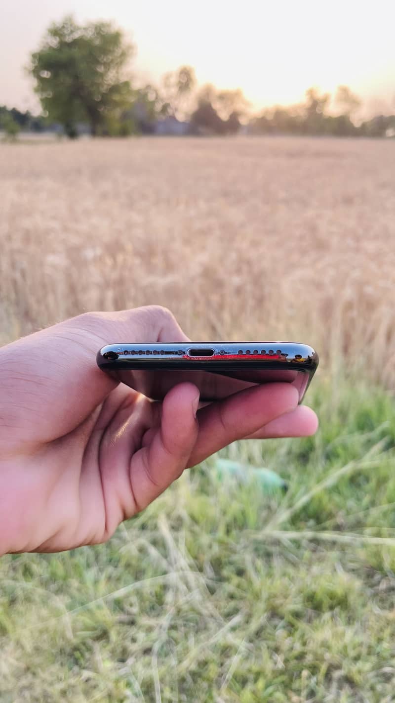 iPhone x battery health 100 hai 10 by 10 condition hai Storage 64 4