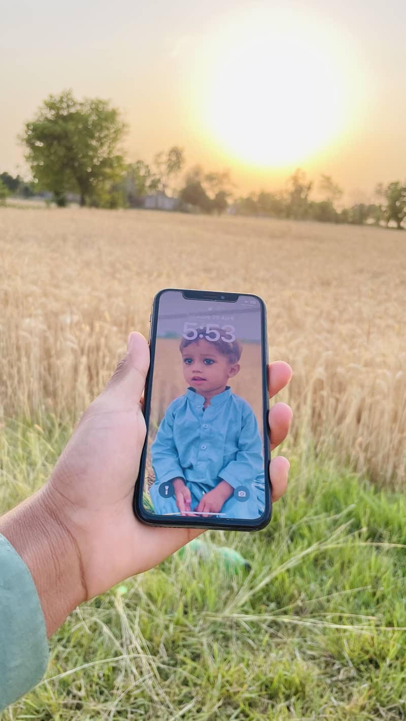 iPhone x battery health 100 hai 10 by 10 condition hai Storage 64 5