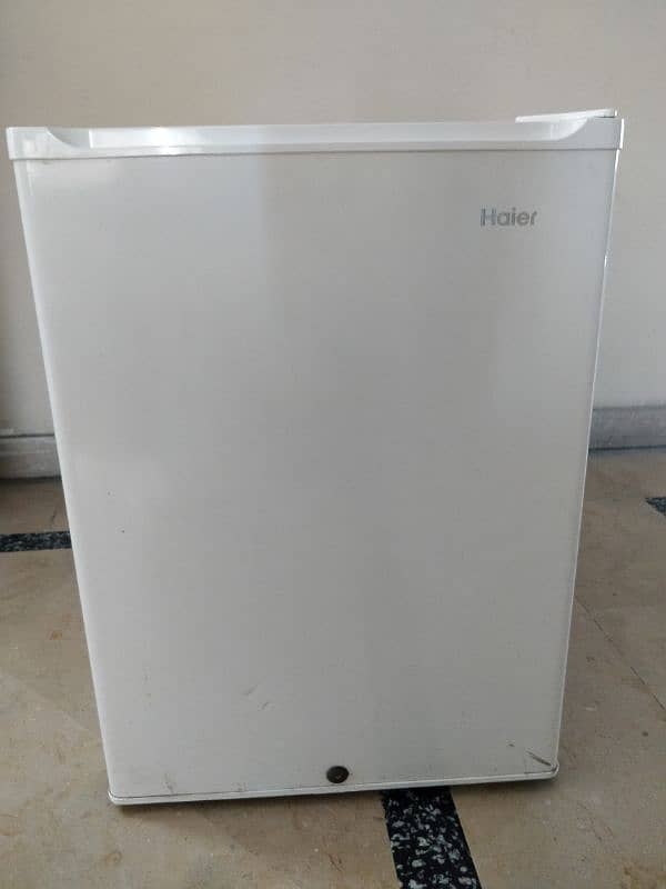 Haier Mini Room Fridge 0